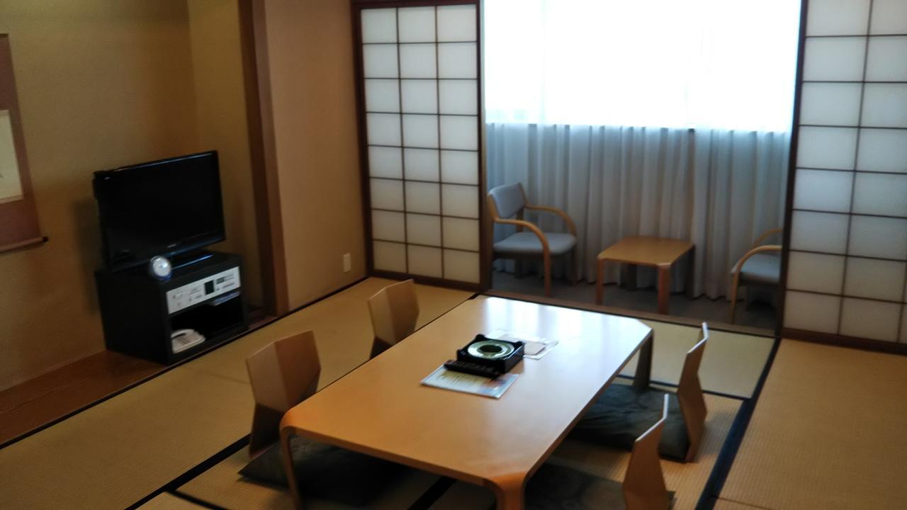 אוטסו Hotel Piazza Biwako מראה חיצוני תמונה